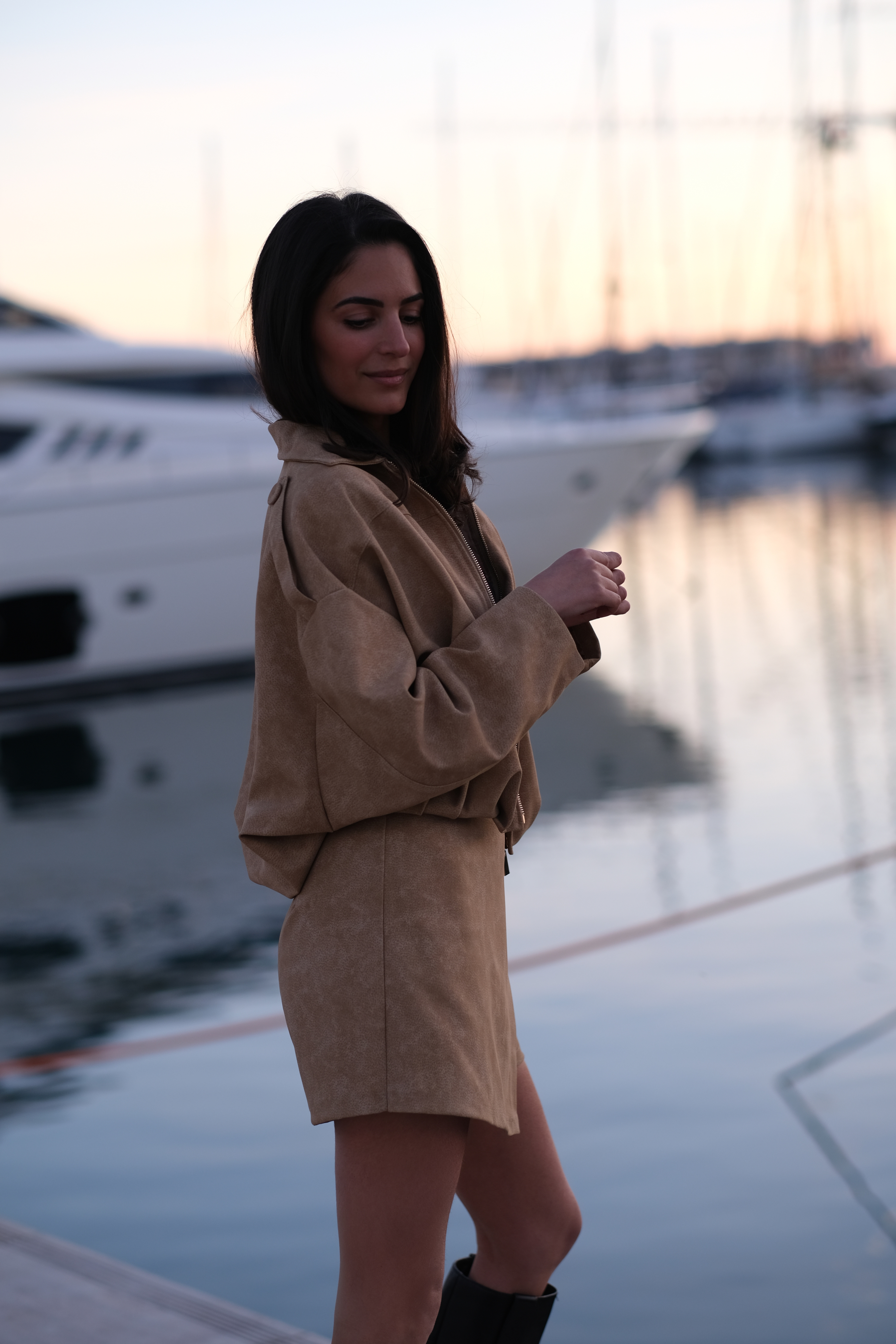 London - Jupe short portefeuille à effet daim