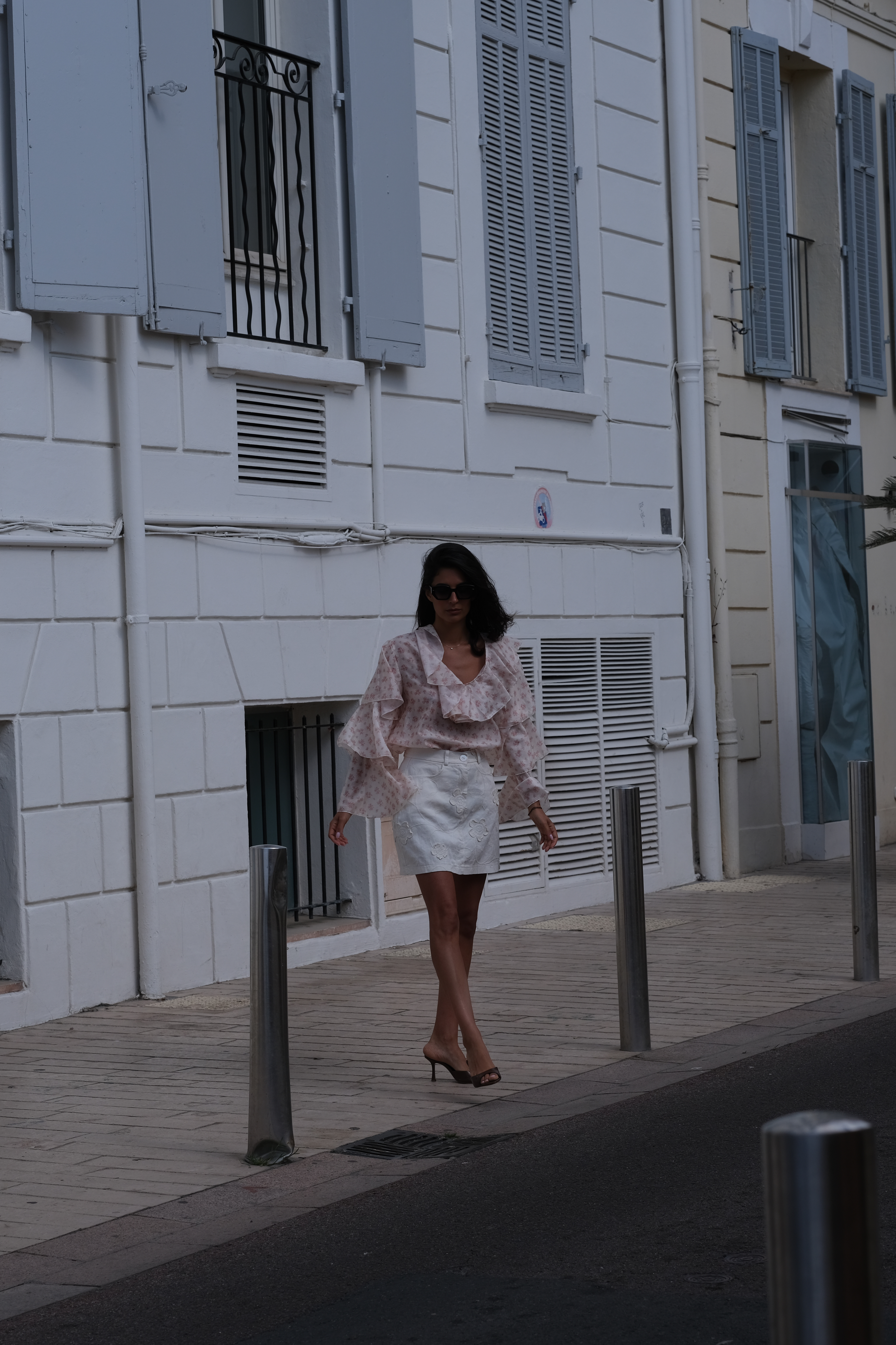 SOLEIL D'AZUR - tunique a volant rose clair